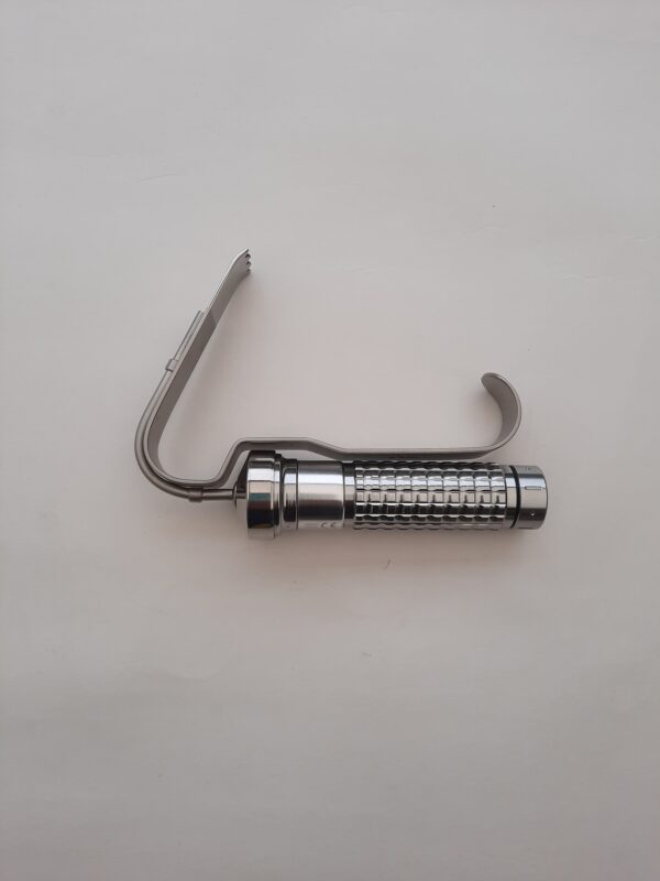 Breast retractor