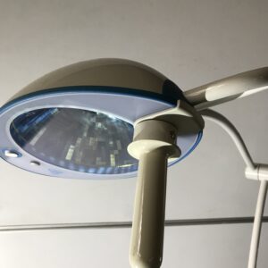 rolling surgery lamp